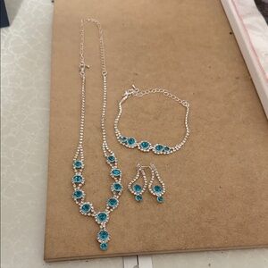 Dazzling Silver and Blue Necklace Set